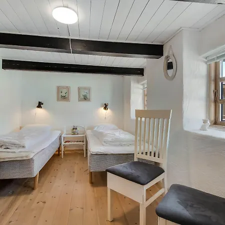 Casa de Férias Cozy Thatched House For 4 With New Terrace Sj365 Harboør